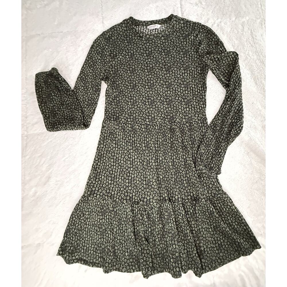 Stradivarius Women’s Black/Green Long Sleeved Midi Dress Size Small Cottagecore
